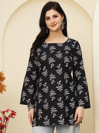 Black Leaf Printed  Lace-Up Back Pure Cotton Short Kurti
