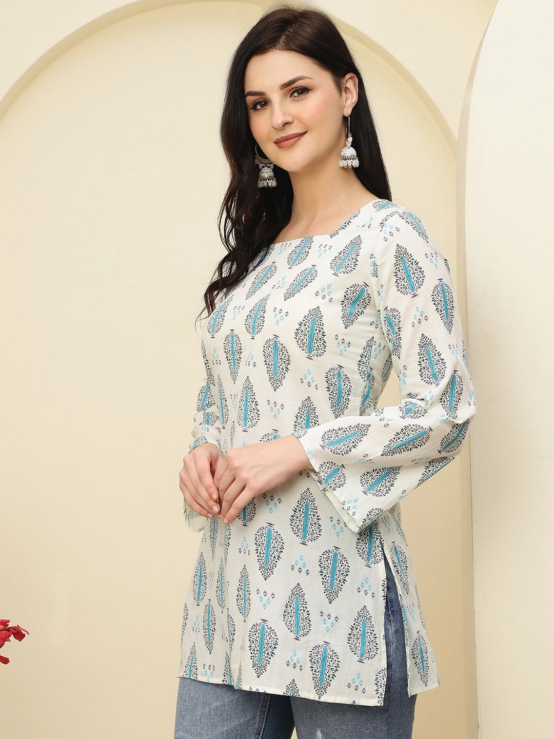 Ivory Blue Ethnic Motifs Printed Lace-Up Back Pure Cotton Short Kurti