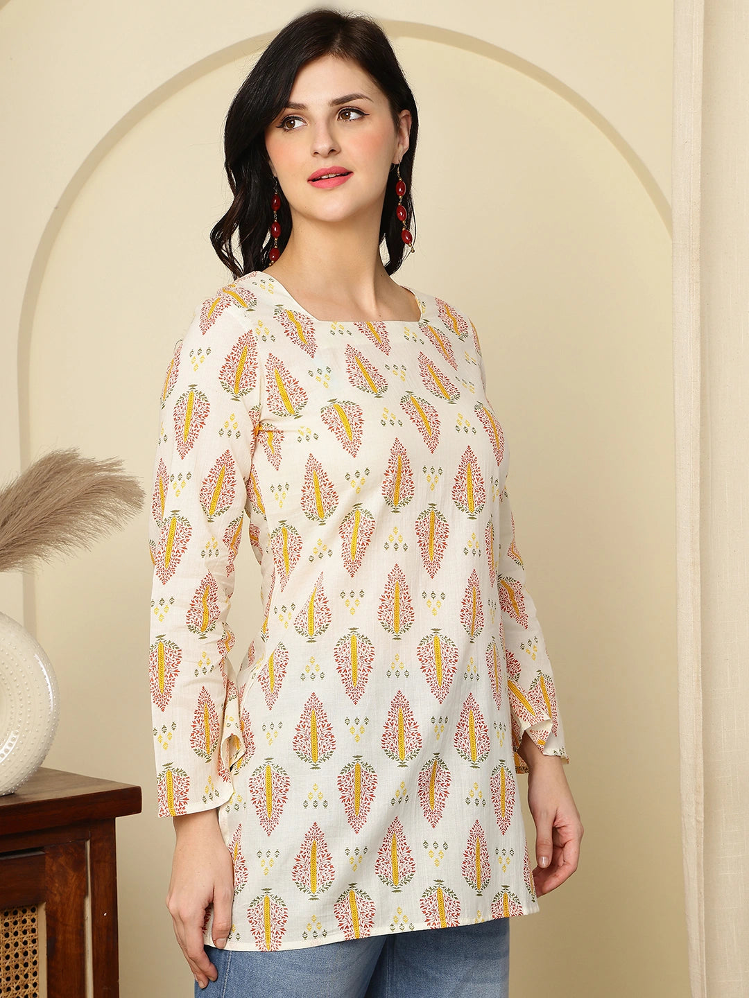 Ivory Ethnic Motifs Printed Lace-Up Back Pure Cotton Short Kurti
