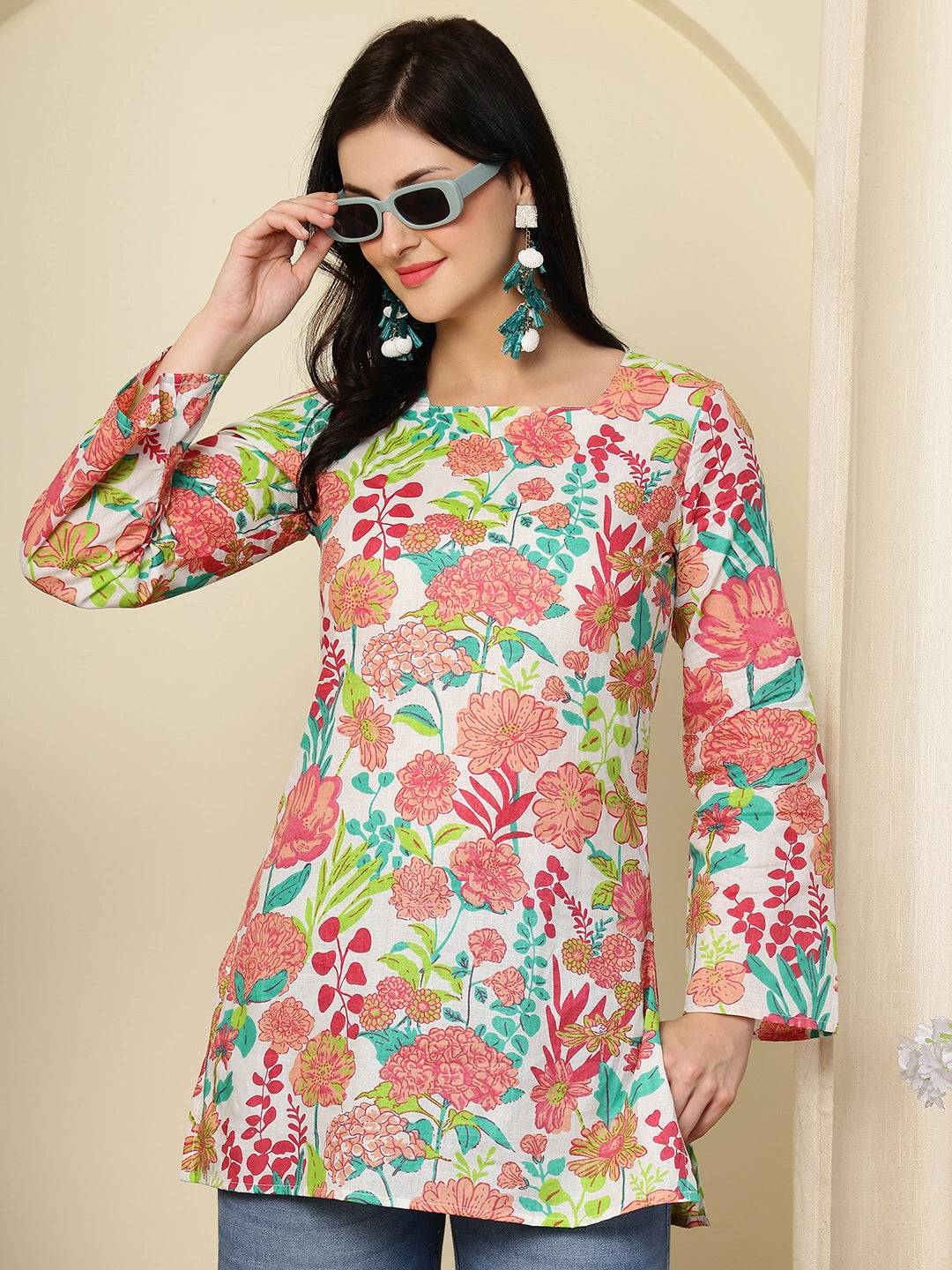 White Floral Printed  A-Line Pure Cotton Short Kurti
