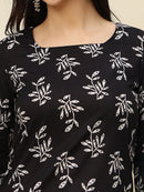 Black Leaf Printed  Lace-Up Back Pure Cotton Short Kurti