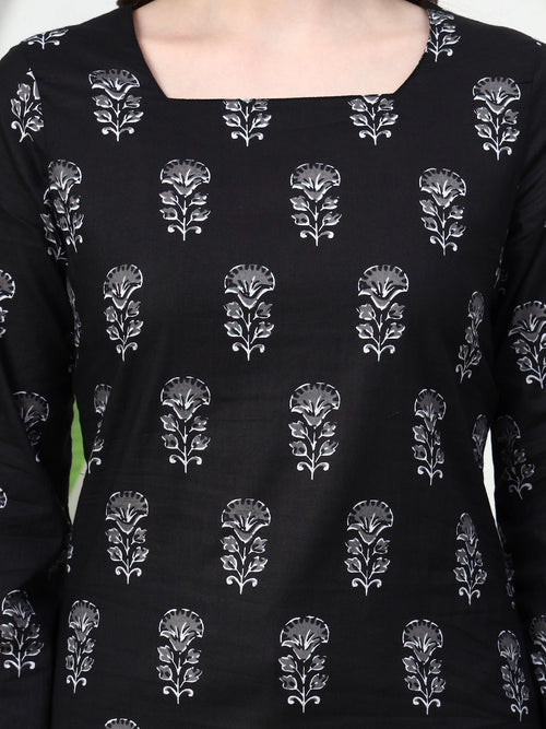 Black Buti Floral Printed  Lace-Up Back Pure Cotton Short Kurti